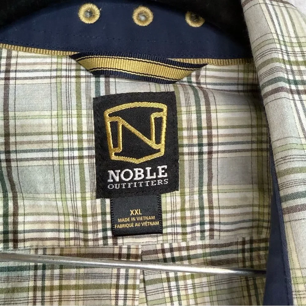 Men Noble Outfitters Plaid Button down Shirt